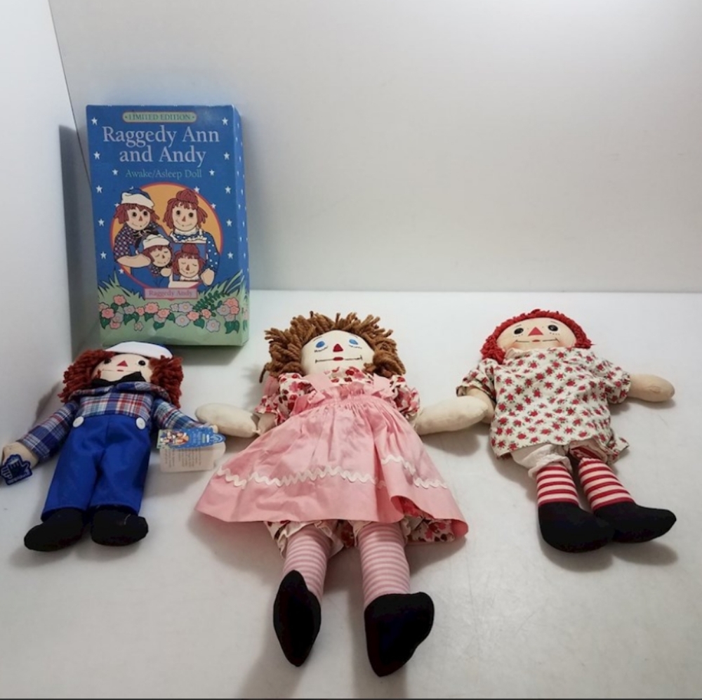 Vintage raggedy Ann, andy and book